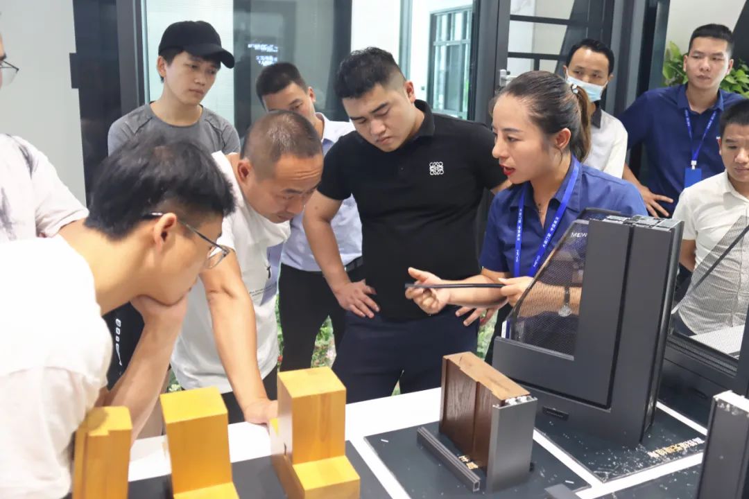 客户参观